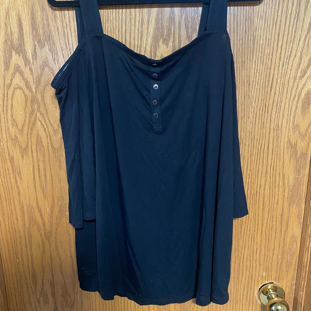 Love & Legend Off-The-Shoulder Sexy Top With Straps
